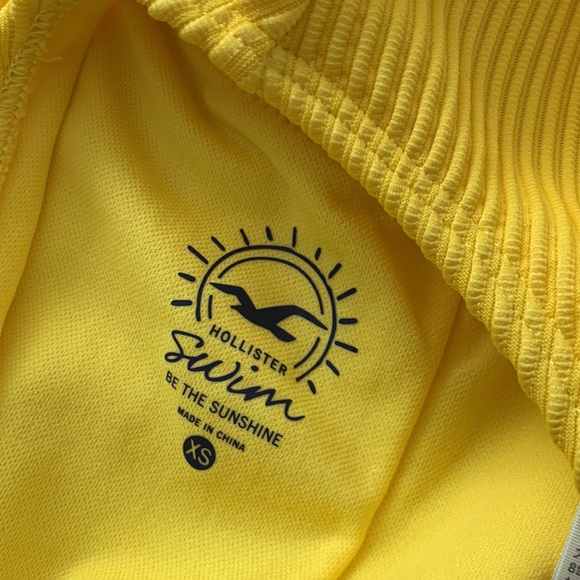 NEW Hollister One piece - Picture 6 of 11